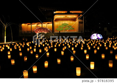 高砂万燈祭の高砂神社能舞台 高砂万燈祭の高砂神社能舞台 97816395