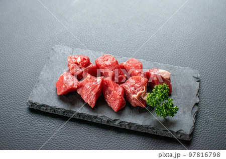 カレー用 角切り肉 97816798