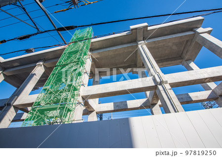 大阪府　阪急線の連続立体交差工事 97819250