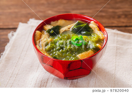 ミネラルたっぷりみそ汁 97820040