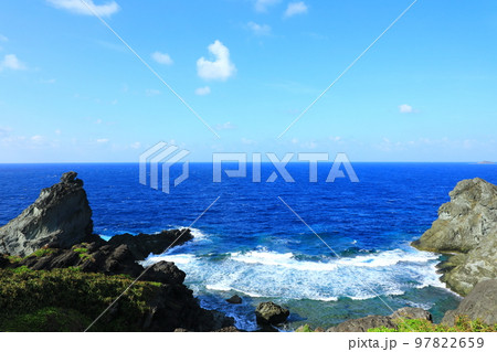 石垣島最西端 御神崎 石垣島最西端 御神崎 97822659