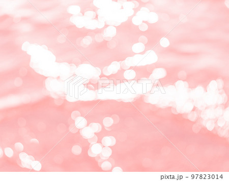 背景素材　水玉模様のリフレクション　ピンク系統 97823014