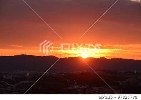 2023初日の出 97825779