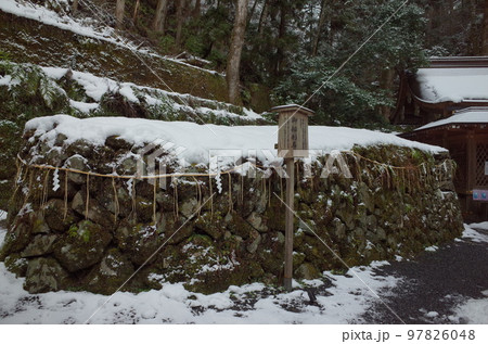 船形石の風景_貴船神社奥宮 97826048