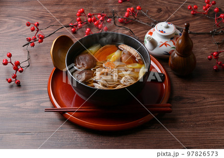 注意)湯気は合成です。鴨南蛮そば、鴨南蛮、鴨南蛮蕎麦、鴨南ばん、蕎麦、おそば、鴨肉とネギのお蕎麦。 注意)湯気は合成です。鴨南蛮そば、鴨南蛮、鴨南蛮蕎麦、鴨南ばん、蕎麦、おそば、鴨肉とネギのお蕎麦。 97826573