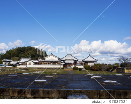 雪が残る川原寺 雪が残る川原寺 97827524