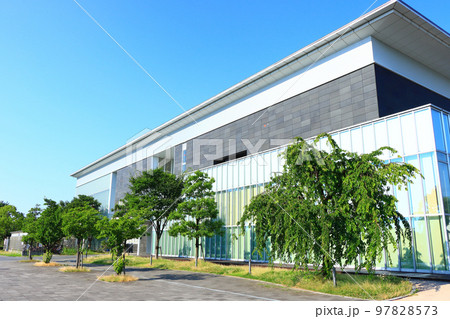 岡崎市、岡崎市図書館交流プラザの風景 岡崎市、岡崎市図書館交流プラザの風景 97828573