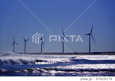 日川浜海水浴場と風車 日川浜海水浴場と風車 97829179