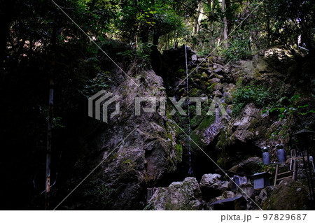 南禅寺奥の院・駒ヶ滝(大文字山・京都府京都市左京区) 南禅寺奥の院・駒ヶ滝(大文字山・京都府京都市左京区) 97829687