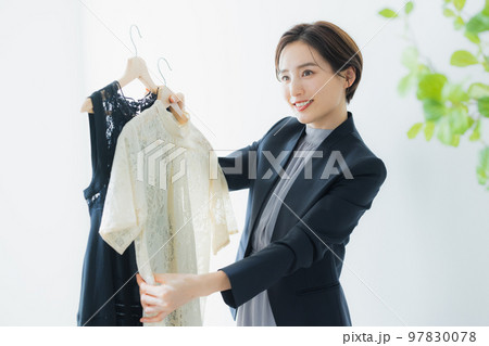 洋服 ハンガー 女性 洋服 ハンガー 女性 97830078