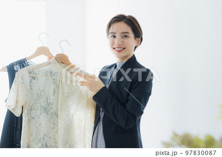 洋服　ハンガー　女性 97830087