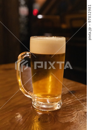 冷たいビール 冷たいビール 97832981