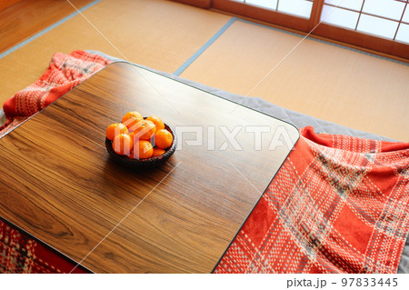 こたつとミカン 97833445