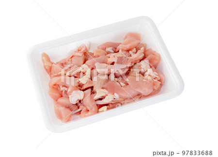 国産若鶏、胸肉もも肉（雑煮用）食品トレイ入り【白背景・切り抜き】 97833688