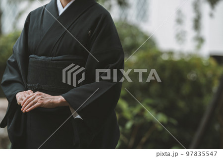 mourning kimono 97835547