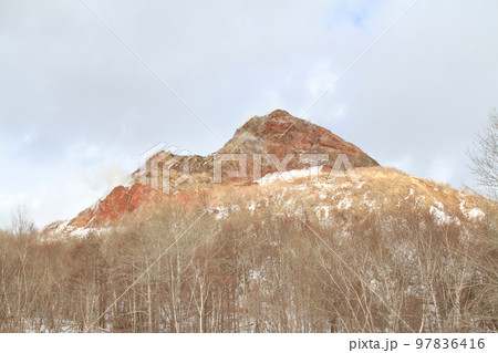 Showa Shinzan mountain in winter season at sapporo,japan Showa Shinzan mountain in winter season at sapporo,japan 97836416