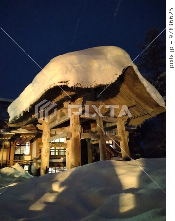羽黒山鐘つき堂冬 97836625