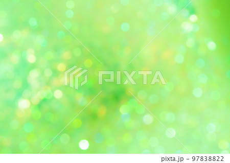 キラキラ・新緑 背景素材 97838822