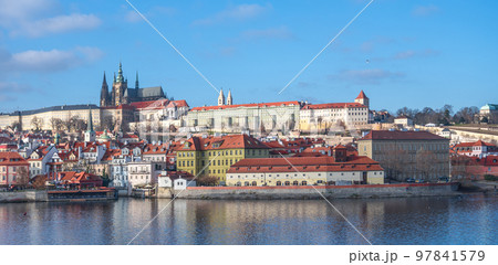 Prague Castle, Czech: Prazsky hrad, with St. Vitus Cathedral on sunny day, Prague, Czech Republic Prague Castle, Czech: Prazsky hrad, with St. Vitus Cathedral on sunny day, Prague, Czech Republic 97841579