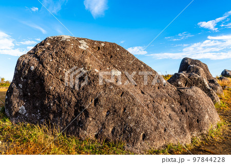 押戸石の丘 草紅葉 朝風景 【熊本県阿蘇郡南小国町】 押戸石の丘 草紅葉 朝風景 【熊本県阿蘇郡南小国町】 97844228