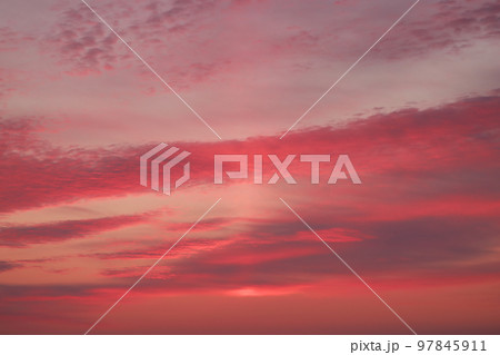 夕焼け 97845911