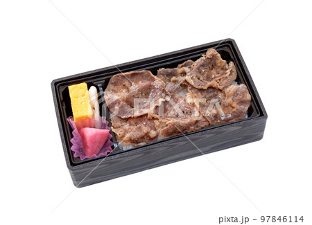 お持ち帰り牛タン弁当、駅弁【白背景・切り抜き】 97846114