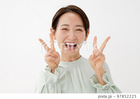 ビジネス ピース 女性 ビジネス ピース 女性 97852225
