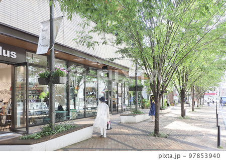 夏の日のKosugi 3rd Avenue 97853940