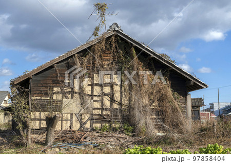 【社会問題】空き家 【社会問題】空き家 97858404