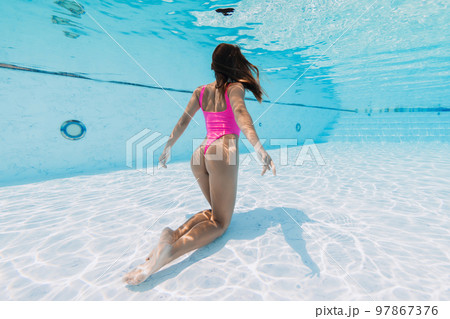 Kid girl sexy posing 