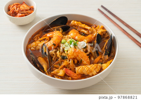 Jjamppong -  Korean Seafood Noodle Soup 97868821