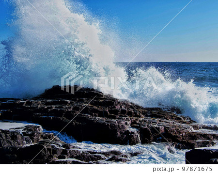 波しぶき 97871675