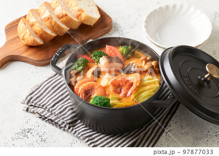 ビスク鍋 97877033