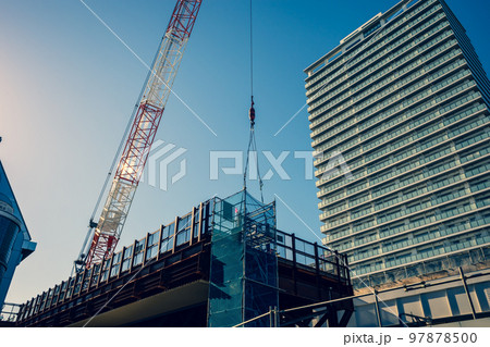 鉄道の高架化工事 東京都 東村山駅周辺 2022.12　a-4 暖色加味 97878500