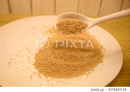 だしの素 97880536