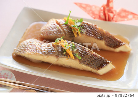 鯛の煮付け 鯛の煮付け 97882764