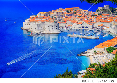 Dubrobvik old town, turquoise adriatic beach in Dalmatia, Croatia 97884339