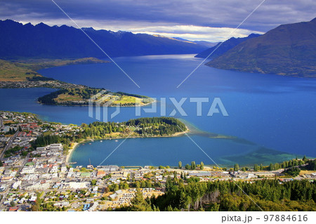 Above Queenstown and Lake Wakatipu in south Island, New Zealand at sunset 97884616