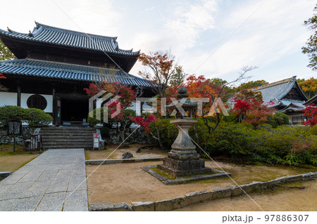 画聖雪舟ゆかりの禅寺 #宝福寺 #井山宝福寺 #仏殿 画聖雪舟ゆかりの禅寺 #宝福寺 #井山宝福寺 #仏殿 97886307