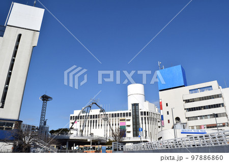 横浜市 戸塚駅東口の街並み 横浜市 戸塚駅東口の街並み 97886860