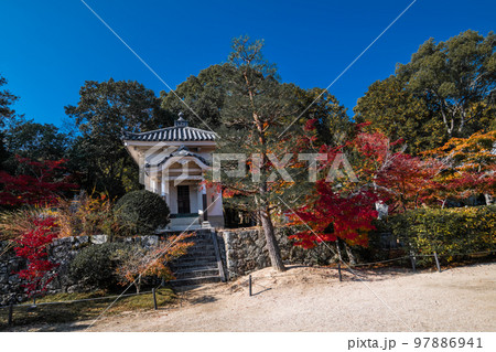 画聖雪舟ゆかりの禅寺 #宝福寺 #井山宝福寺 #経蔵 画聖雪舟ゆかりの禅寺 #宝福寺 #井山宝福寺 #経蔵 97886941
