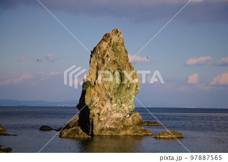 上立神岩 97887565