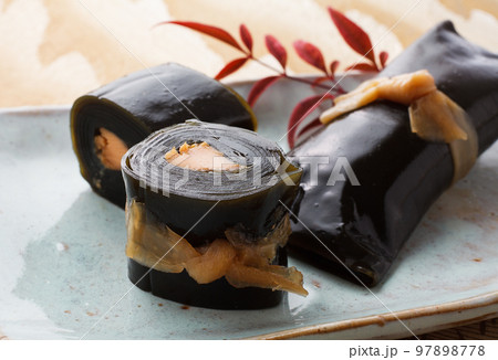 昆布巻き　お節料理　　アップ 97898778