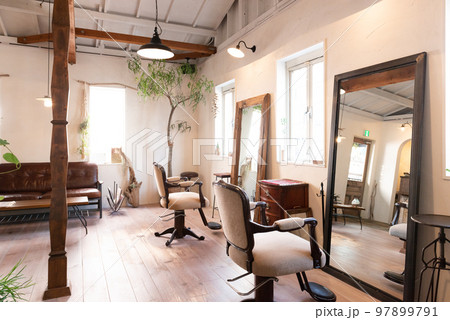 ヴィンテージ家具がある美容院 ヴィンテージ家具がある美容院 97899791