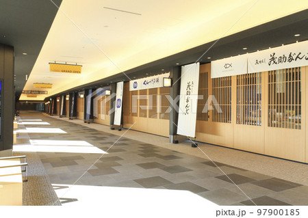 羽田空港から羽田エアポートガーデンへの連絡通路ジャパンプロムナード 97900185