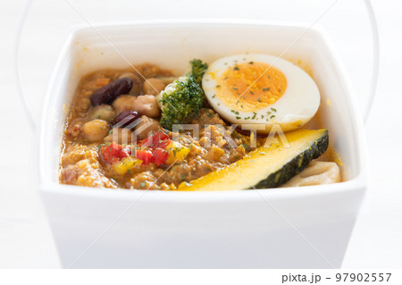 美味しいキーマカレーのランチボックス 美味しいキーマカレーのランチボックス 97902557