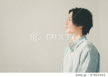 in his twenties  97903463