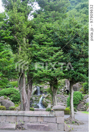 仙厳園を流れる川 97909632