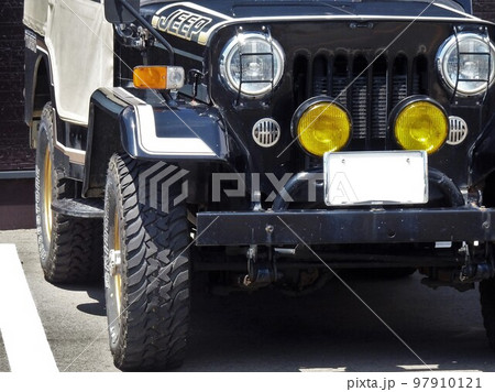 自動車イメージ 三菱ジープのフロントマスク 自動車イメージ 三菱ジープのフロントマスク 97910121