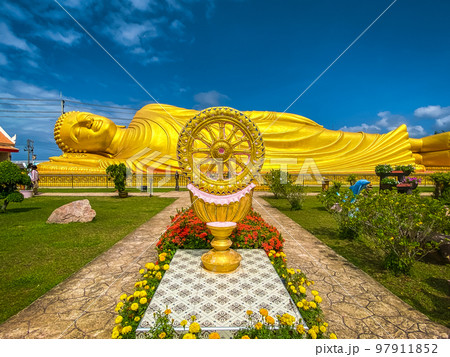 Wat Laem Pho temple with reclining golden Buddha in Songkhla, Thailand 97911852